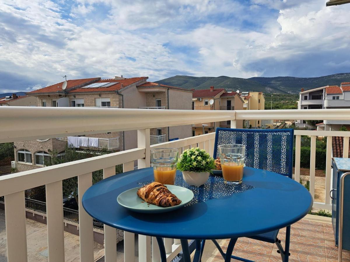 Nice Small Apartment With A Sea View Kaštela 외부 사진